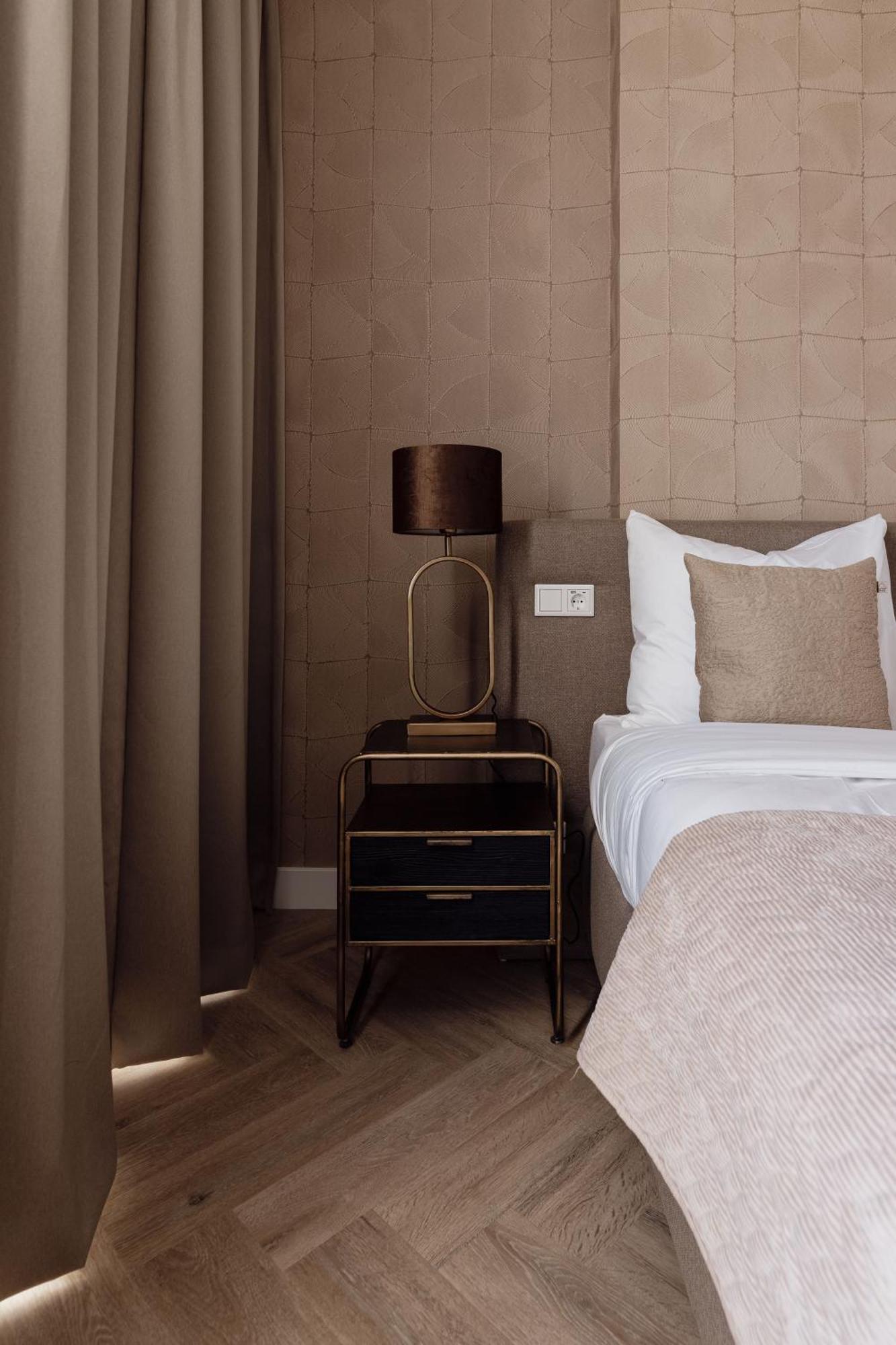 Vakantiehuis New High-end Historic Building In Safe Area *